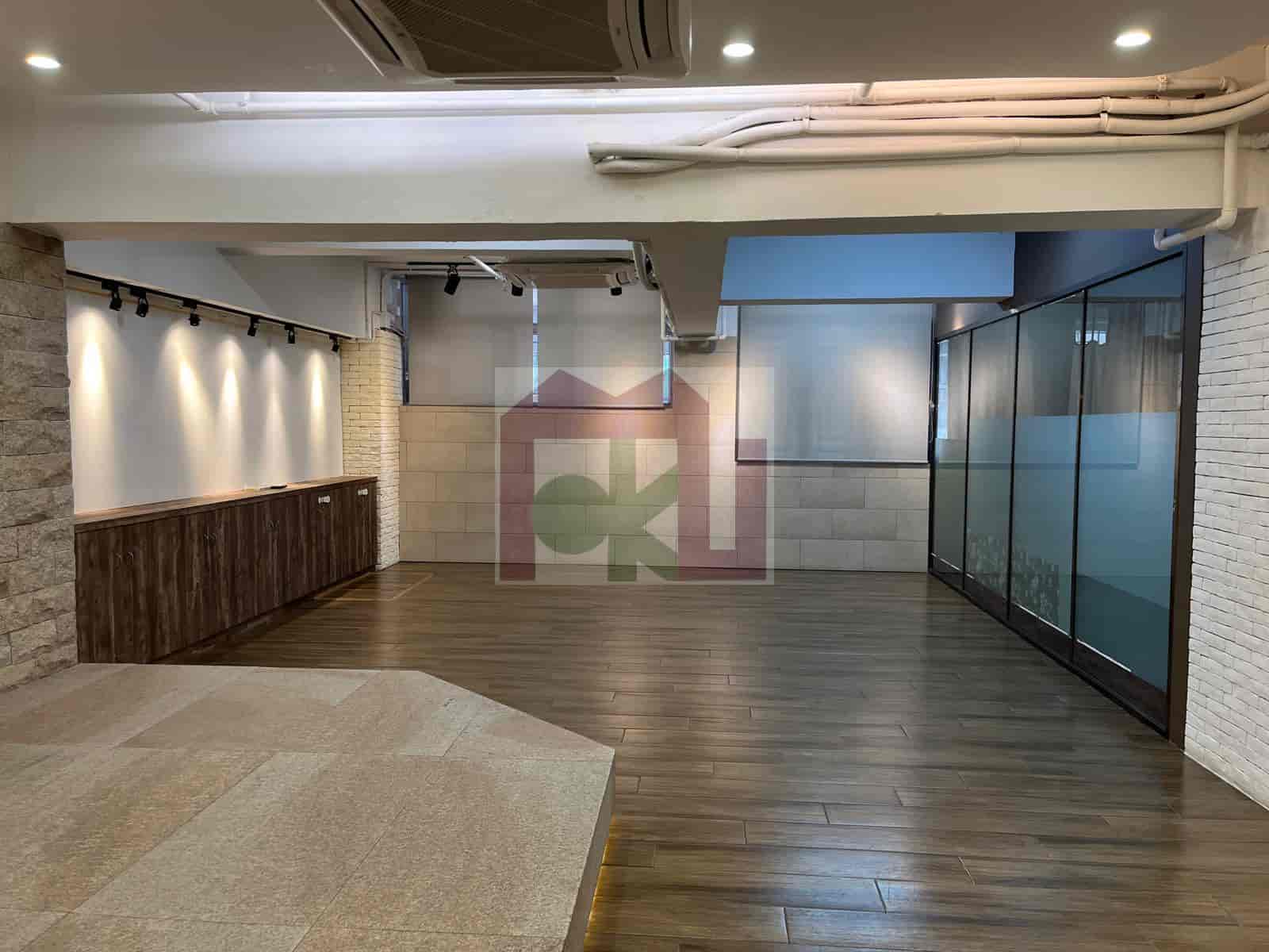 Wing Wong Commercial Building unit photo